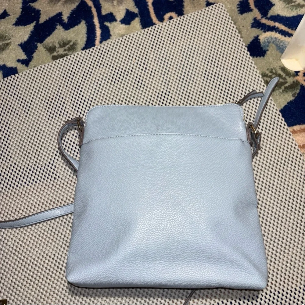 Anne Klein AK Traveler Crossbody bag in baby blue - Picture 6 of 10